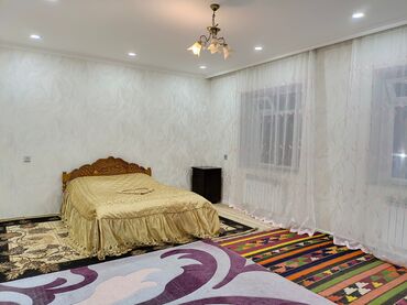 Günlük kirayə evlər: 160 kv. m, 5 otaqlı, Artezian quyusu, Kanalizasiya, Kombi — 1