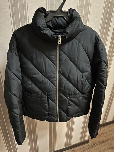 продаю зимняя куртка: Пуховик, S (EU 36)