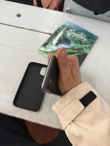 Apple iPhone: IPhone 11, Б/у, 64 ГБ, Черный, Защитное стекло, Чехол, 82 % — 4