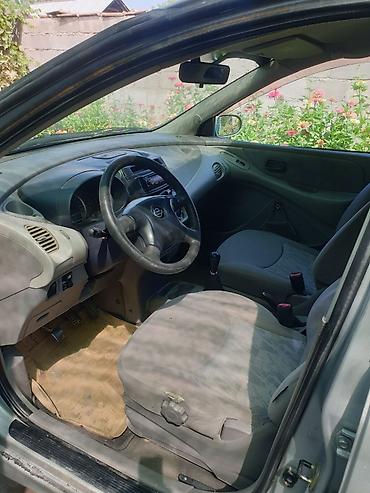 infiniti 35: Nissan Almera Tino: 2001 г., Механика — 4