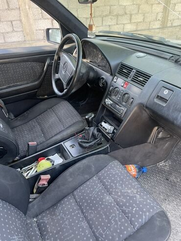 кадиллак машина: Mercedes-Benz C-Class: 1994 г., 1.8 л, Механика, Бензин, Седан