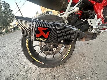 Мотоциклы: Benelli TNT 300 (серия TNT) — городской нейкед с яркой трубчатой — 2