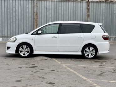 Toyota: Toyota Ipsum: 2004 г., 2.4 л, Автомат, Бензин, Минивэн — 6