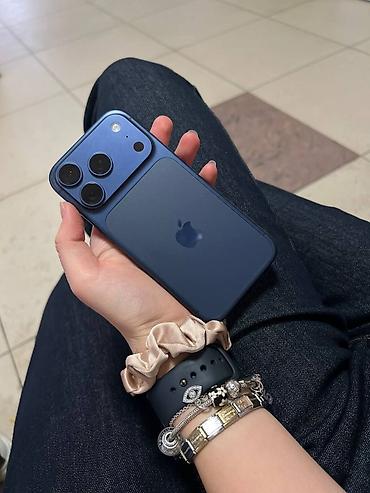 iphone 5 gence: IPhone 17 Pro, 256 GB, Sierra Blue, Qırıq, Face ID — 2
