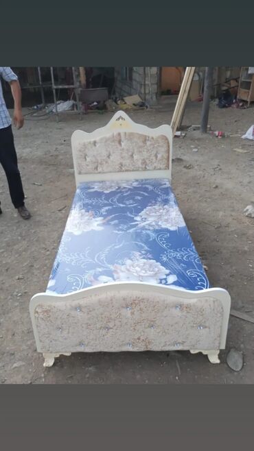 Çarpayılar: Təknəfərlik çarpayı, Bazasız, Matras ilə, Siyirməsiz — 10