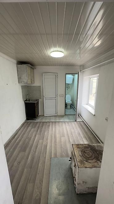 Продажа коттеджей и домов: Продаётся компактный дом с закрытым двором и металлическими воротами — 3