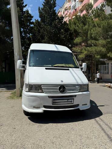 Sərnişin daşımaları: Mikroavtobus — 8