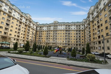 Uzunmüddətli kirayə mənzillər: Mənzil 2-otaqli studiya mənzildir, tam təmirli və tam əşyalidir. Evdə — 1