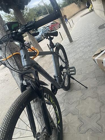 cube velo: 29 luq velodur üstündə 35 manatlıq led olan işıq və siqnal və trosu — 1
