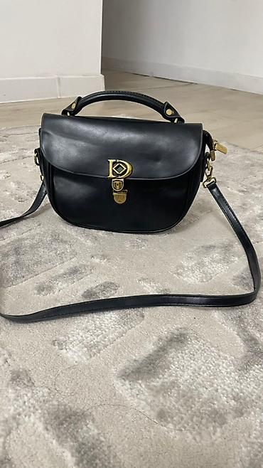 Классические сумки: Продаются сумки женские разные. При покупке 2х сумок 1 на выбор отдам — 8