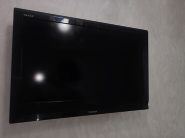 Телевизоры: !! продаётся !! телевизор Toshiba, диагональ 32 дюйма, 10 000 сом
