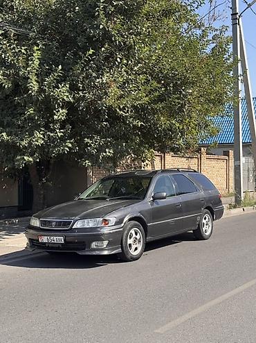 Toyota Qualis: 2000 г., 2.2 л, Автомат, Бензин, Универсал