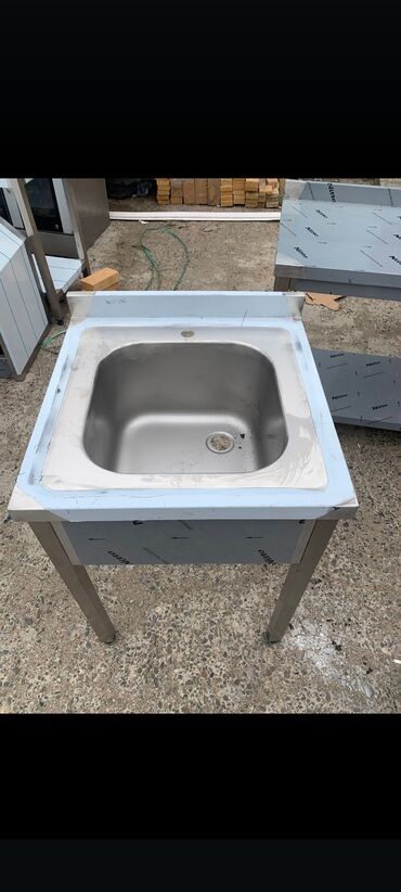 Masalar: Mətbəx masası, Açılmayan, Nerjaveyka, Dördbucaq masa — 12