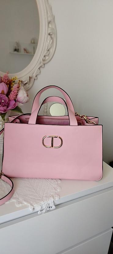 doca torbe: ORIGINAL TWINSET roze torba, sa dužim kaišem i dve kraće ručke, ima — 3