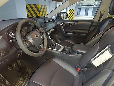 raf: Toyota RAV4: 2020 г., Автомат, Бензин, Кроссовер — 3
