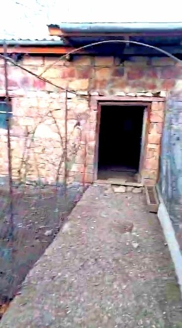 Həyət evləri və villaların satışı: 3 otaqlı, 670 kv. m, Kredit yoxdur, Orta təmir — 29