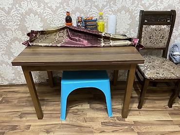 Masa ve 6 eded oturacaq stul satıram seliqeli işlenib Masanın lalafo.az -da Masa ve 6 eded oturacaq stul satıram seliqeli işlenib Masanın