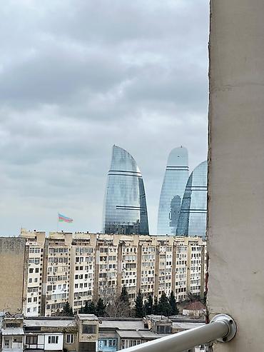 bir otaql: 3 otaqlı, Yeni tikili, m. Elmlər Akademiyası, 147 kv. m — 1