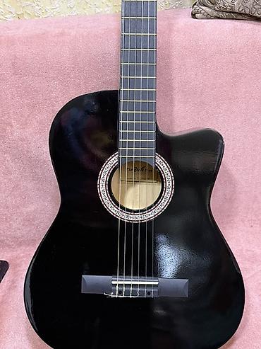 fender gitara: Salam yeni kimidi heç bir cızığı qırığı yoxdur simlər təzə dəyişilib — 4