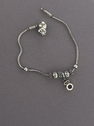 Продам браслет Pandora с шармами. Серебро 925 пробы, браслет ношеный