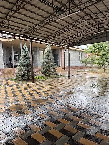 Үйлөрдү сатуу: 4 бөлмө, 220 м², 6 соток, Бишкек, Менчик ээси — 7