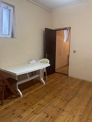 ev alqi satqisi ve kirayesi: Yeni təmirli Kirayə ev, Yola yaxin her bir şəraiti var. Avtobus — 2