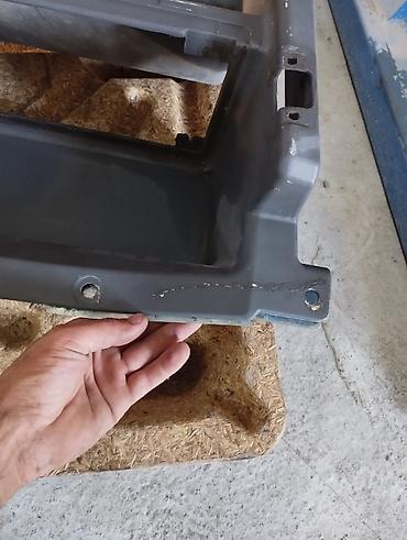 kırlo: Metal qanad/arkalıq hissəsi – avtomobilin arxa/yan korpusu üçün panel — 1