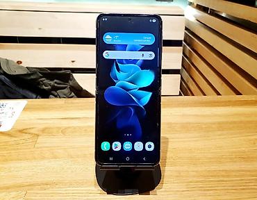 samsung 20: Samsung Galaxy Z Flip 3 5G, Б/у, 256 ГБ, цвет - Белый, 1 SIM, 2 SIM, eSIM — 3