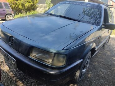 Volkswagen: Volkswagen Passat: 1989 г., 1.8 л, Механика, Бензин, Универсал