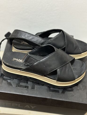 grubin japanke sandale: Sandale, 39