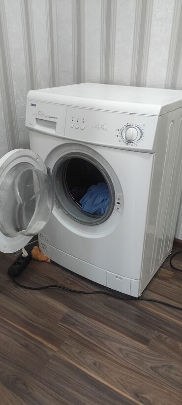 стиральную: Кир жуучу машина Zanussi, Колдонулган, Автомат, 5 кг чейин, Компакттуу