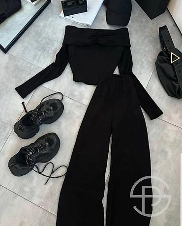 rang patike decije: Komplet bluza i siroke pantalome sa elastinom — 1