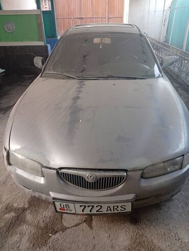 авто лопата: Mazda XEDOS 6: 1992 г., 2 л, Механика, Бензин, Седан