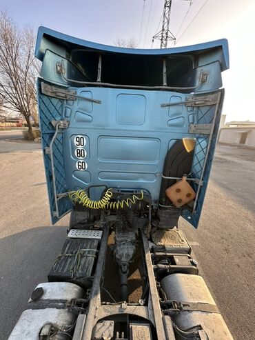 Тягачи: Тягач, Renault, 2012 г., Без прицепа — 7