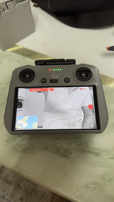 фотографии: Продаю Усиленные батареи по 45 мин и Пульт в идеальном состоянии DJI