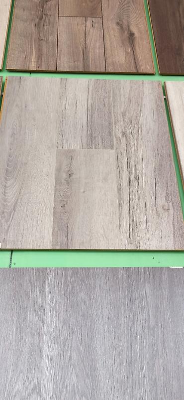 laminant: Laminat döşəmə panelləri – müxtəlif ağac teksturalı və rəng — 1
