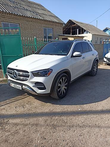 mers 210: Mercedes-Benz GLE-Class: 2024 г., 2 л, Автомат, Бензин, Кроссовер — 1