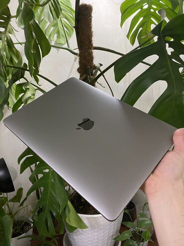 ipad 2018: Ноутбук, Apple, 16 ГБ ОЗУ, Intel Core i7, 13.1 ", Б/у, Для работы, учебы, память SSD