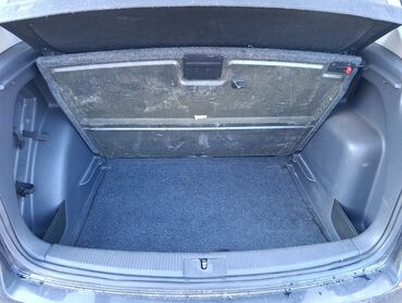 Volkswagen: Volkswagen Golf Plus: 1.9 l | 2008 г. MPV Body Type — 15