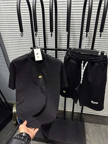 Trenerke: Komplet majca+šorc
Cena 4400, 
S,M,L,XL,XXL
PS✨ — 15