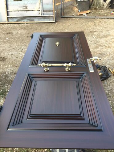 setka qapi: H&H doors Metall qapılar – klassik dizayn və yüksək təhlükəsizlik