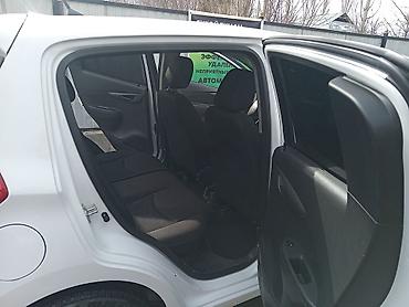 Chevrolet: Chevrolet Spark: 2017 г., Хэтчбэк — 12