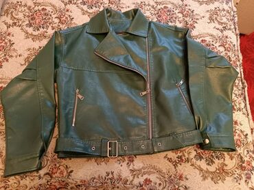 кожаные куртки женские бишкек: Женская косуха изумрудного цвета, эко кожа 50-52 размера. Новая с