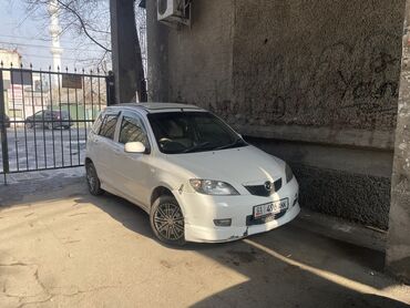 Mazda: Mazda Demio: 2002 г., 1.3 л, Автомат, Бензин, Хэтчбэк