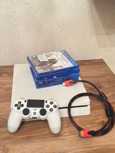 PS4 (Sony Playstation 4): Playstation 4 slim satilir