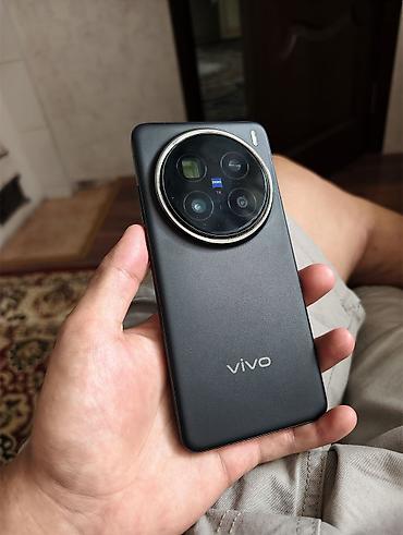 note 2: Vivo X200 Pro, Б/у, 256 ГБ, цвет - Черный — 3