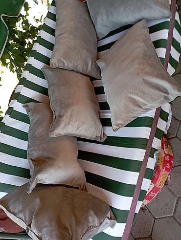 Textile: Jastuci at lalafo.rs — 1 Textile: Jastuci — 1