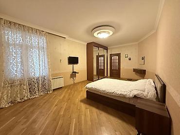 4 5 saatliq is elanlari: İcarəyə verilir 4 otaqlı yeni tikili 185 m², Nəsimi r. 1 150 AZN/ay 4 — 4