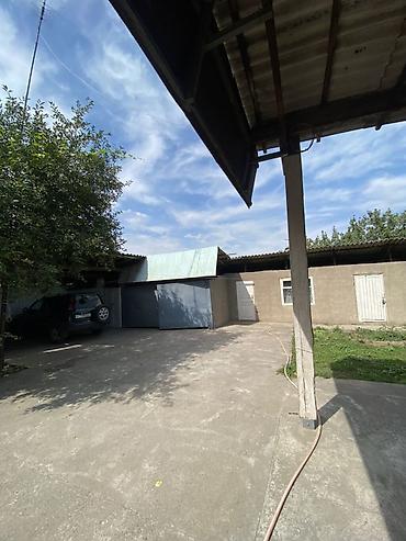 Продажа коттеджей и домов: Новопавловкадан чон уй сатылат. 5ком +2ком кухня алма бак — 5