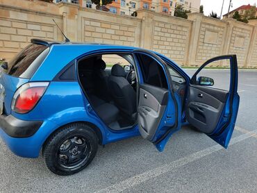 kia maşını: Kia Rio: 1.4 l | 2009 il Hetçbek